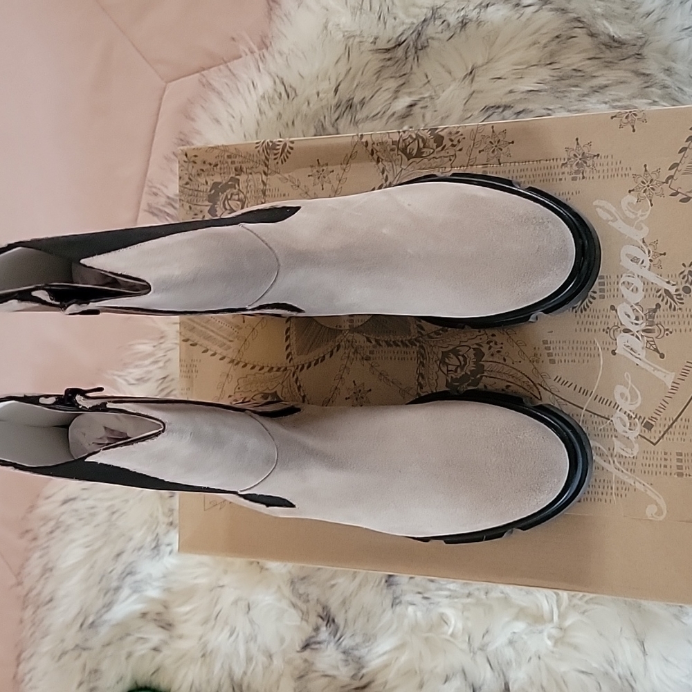 Free People-Brooks Chelsea Boot